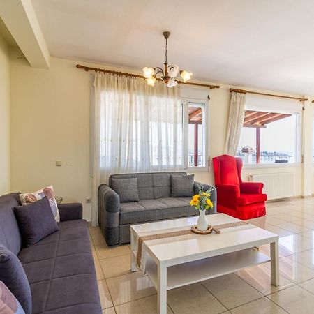 Apartmán Finas Penthouse,Private Terrace,Great View,Mins From Sea Kavala Exteriér fotografie