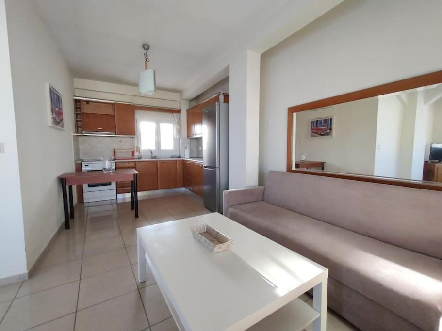 Apartmán Finas Penthouse,Private Terrace,Great View,Mins From Sea Kavala Exteriér fotografie