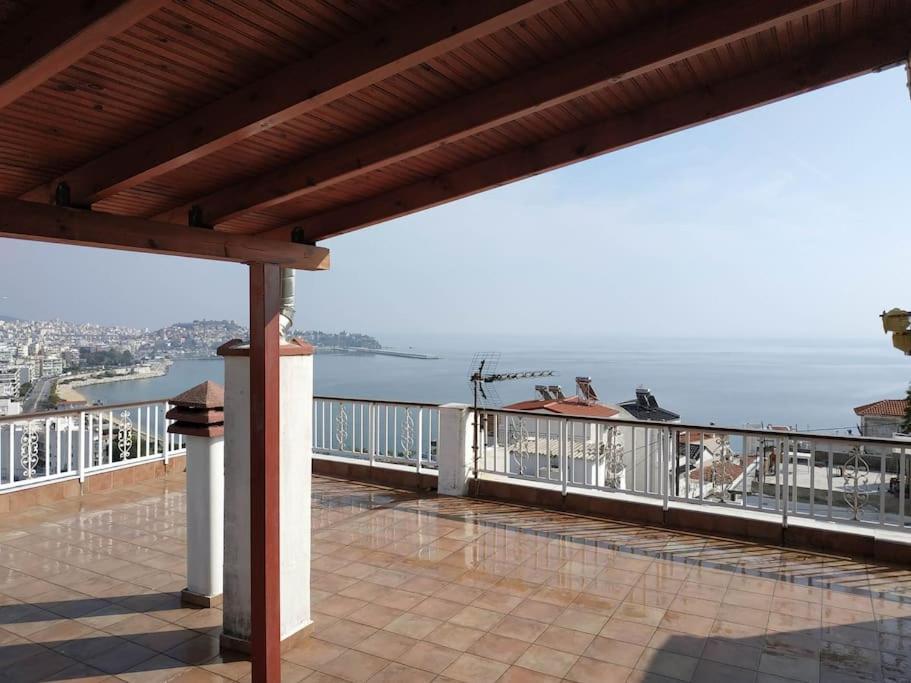 Apartmán Finas Penthouse,Private Terrace,Great View,Mins From Sea Kavala Exteriér fotografie