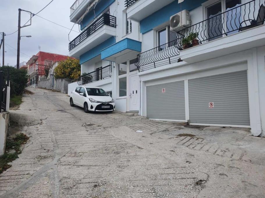 Apartmán Finas Penthouse,Private Terrace,Great View,Mins From Sea Kavala Exteriér fotografie