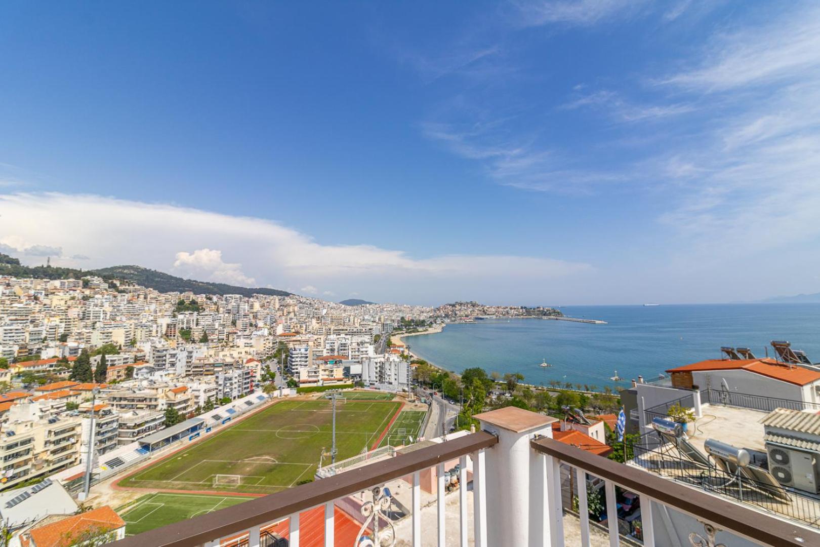 Apartmán Finas Penthouse,Private Terrace,Great View,Mins From Sea Kavala Exteriér fotografie
